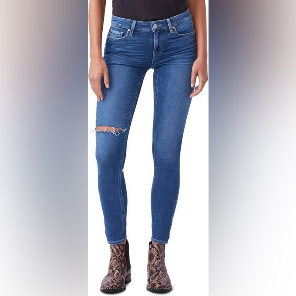 PAIGE Denim Verdugo Crop Ankle Jeans in Medium Wash - Picture 2 of 9